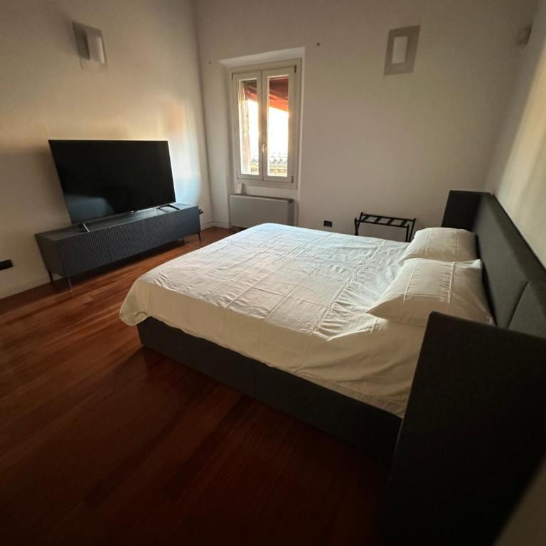 Palazzo Fantuzzi San Vitale 23 - Appartamento con 2 Camere da Letto - 2