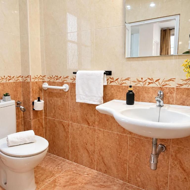 Navarro Ramos - Gomérez - Chambre Triple avec Salle de Bains Privative - 6