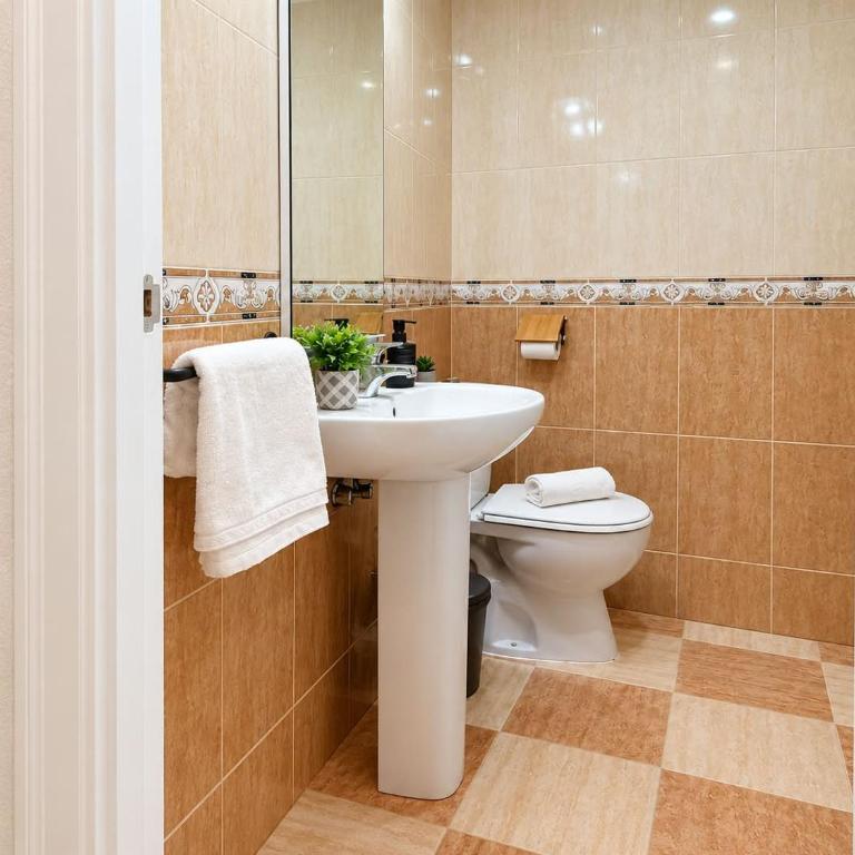 Navarro Ramos - Gomérez - Chambre Double avec Salle de Bains Privative - 3