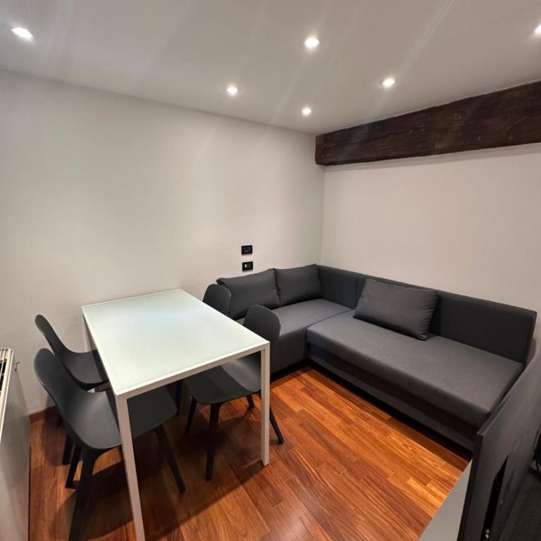 Palazzo Minghetti Oberdan 7 - Appartamento con 1 Camera da Letto - 21