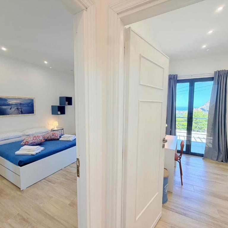 Le Casette - Two-Bedroom Apartment with Balcony and Sea View - 25
