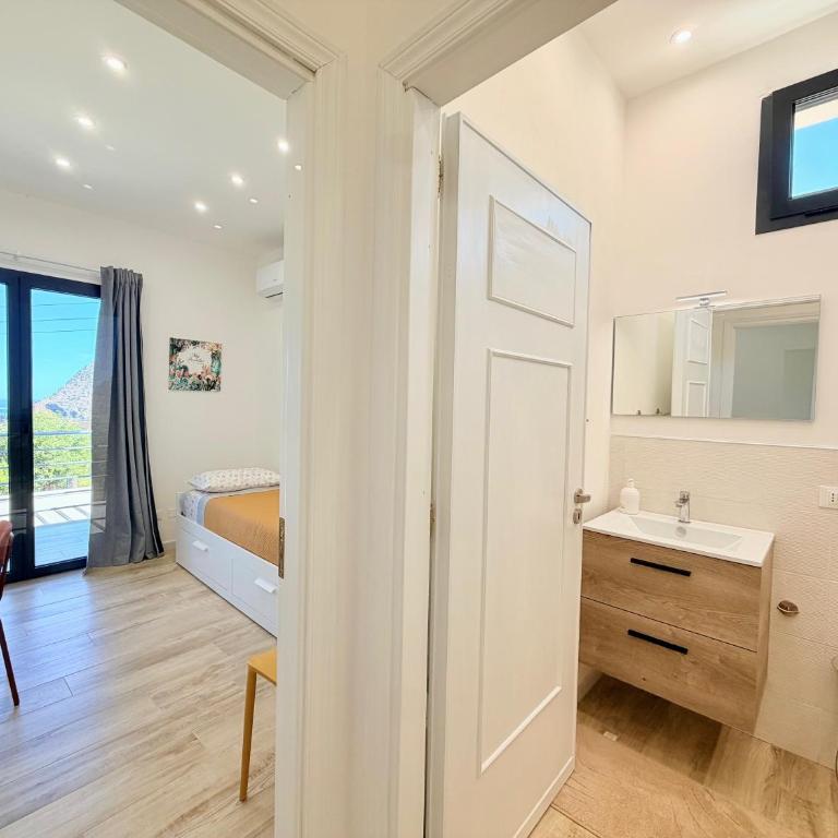 Le Casette - Two-Bedroom Apartment with Balcony and Sea View - 38
