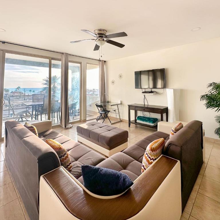 Tranquil Sunset & Sea Views 301B - Apartment - 4