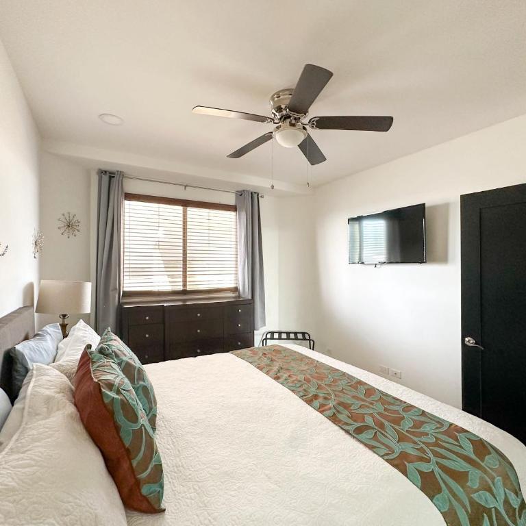 Tranquil Sunset & Sea Views 301B - Apartment - 23