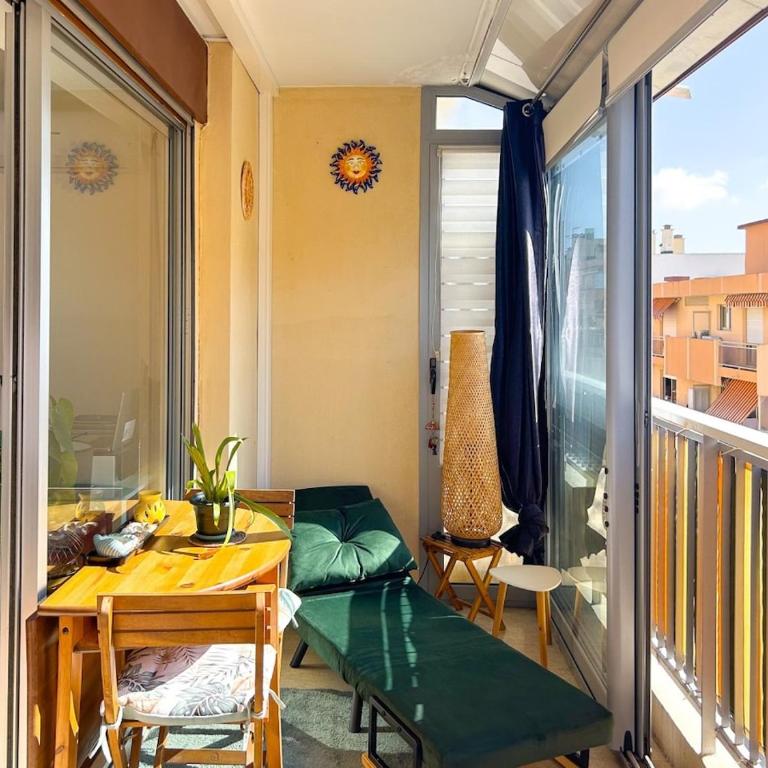 Charmant Appt · Plage à 300m · Clim · Golfe Juan - Appartamento con 2 Camere da Letto - 4