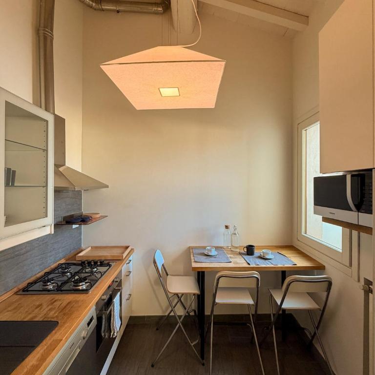 Attic in the city center - modern and comfort - Appartamento Deluxe con 2 Camere da Letto - 9