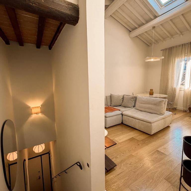 Attic in the city center - modern and comfort - Appartamento Deluxe con 2 Camere da Letto - 16