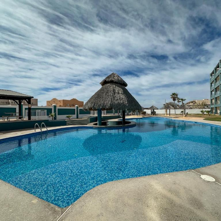Relaxing Ground-Floor 2BR Condo #107 - Apartamento - 34