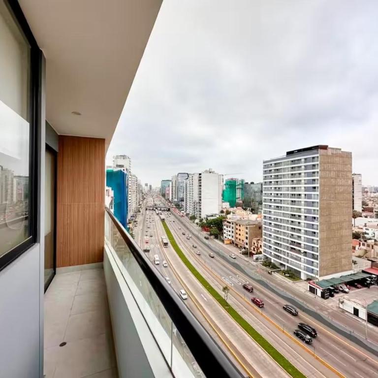 Miraflores house - Steps from Larcomar - Apartamento Deluxe de 2 dormitorios con balcón - 24