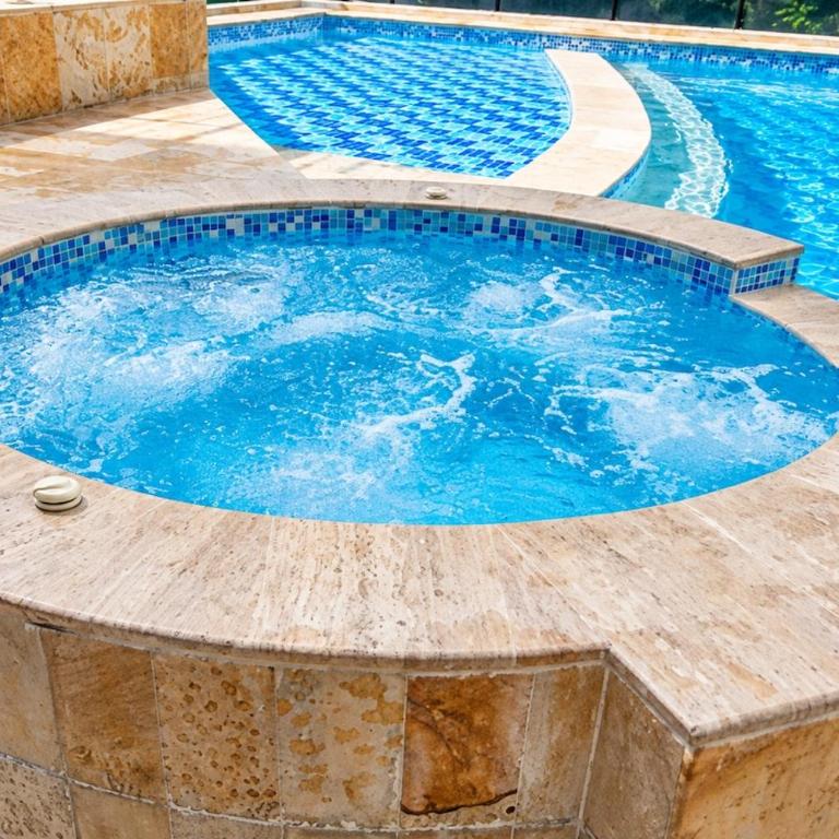 Ocean-View Apartment Balcony & 3 King Beds - Apartamento de 2 dormitorios - 82