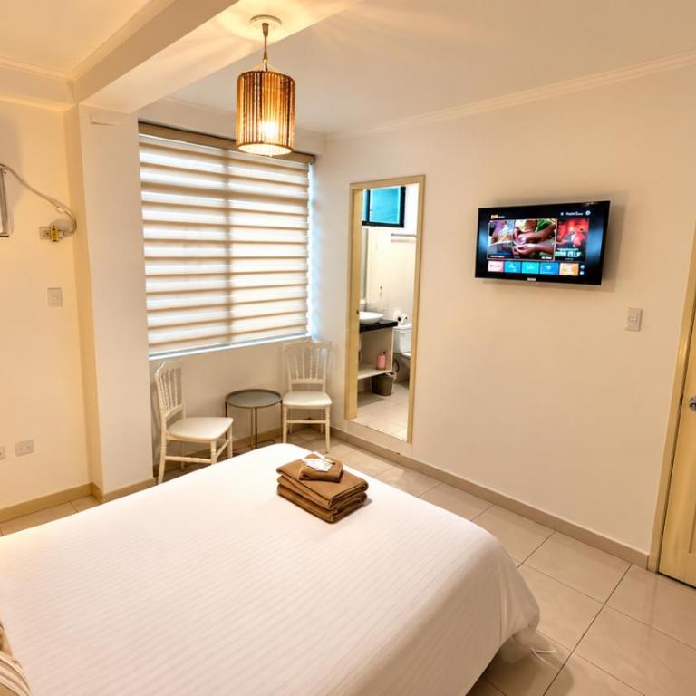 Park View Hostel & Suites - Double Room with Private Bathroom - 3