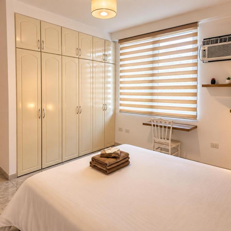 Park View Hostel & Suites - Double Room with Private Bathroom - 10