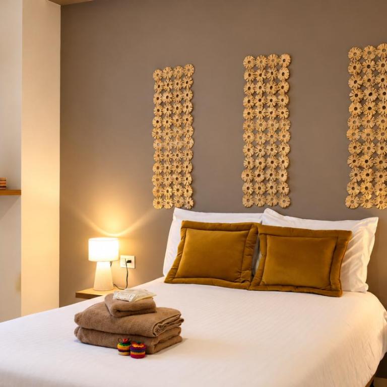 Park View Hostel & Suites - Double Room with Private Bathroom - 6