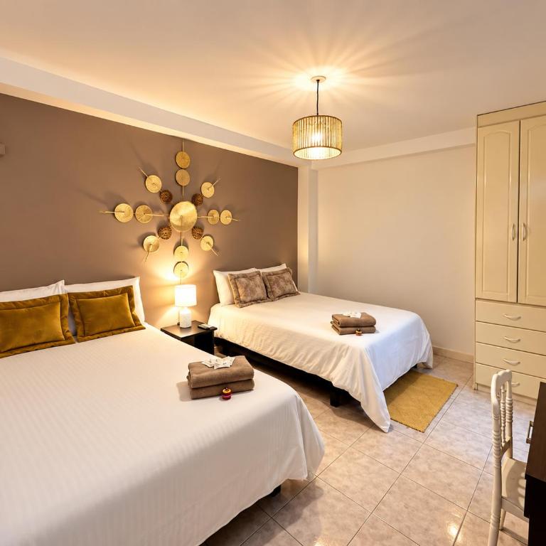 Park View Hostel & Suites - Twin Room with Private Bathroom - 2