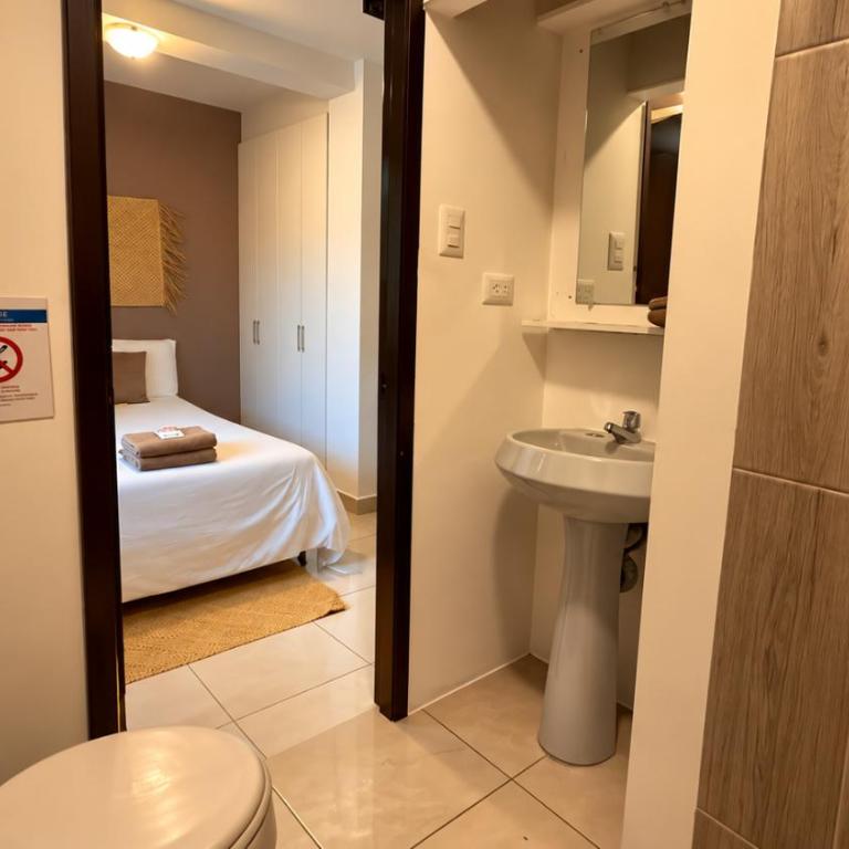 Park View Hostel & Suites - Economy Double Room - 3