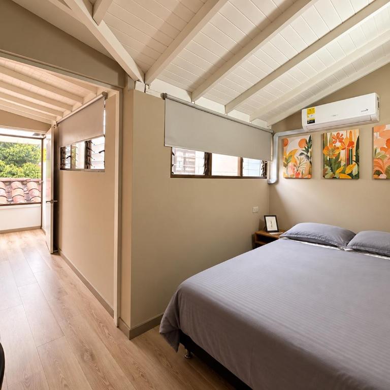Hospedaje cerca a Provenza en el Poblado - MAN301 By Roots Rentals - Apartment - 3