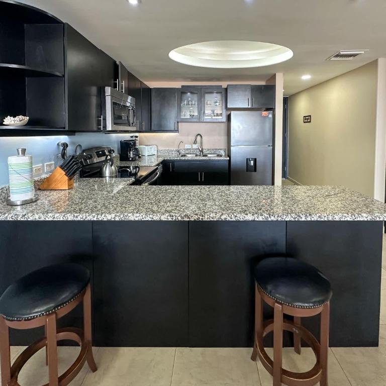 Wake Up to Ocean Views in this 2BR Condo - Apartment - 13