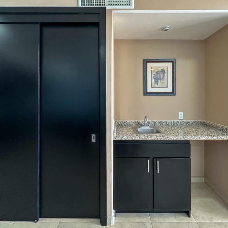Wake Up to Ocean Views in this 2BR Condo - Apartment - 18
