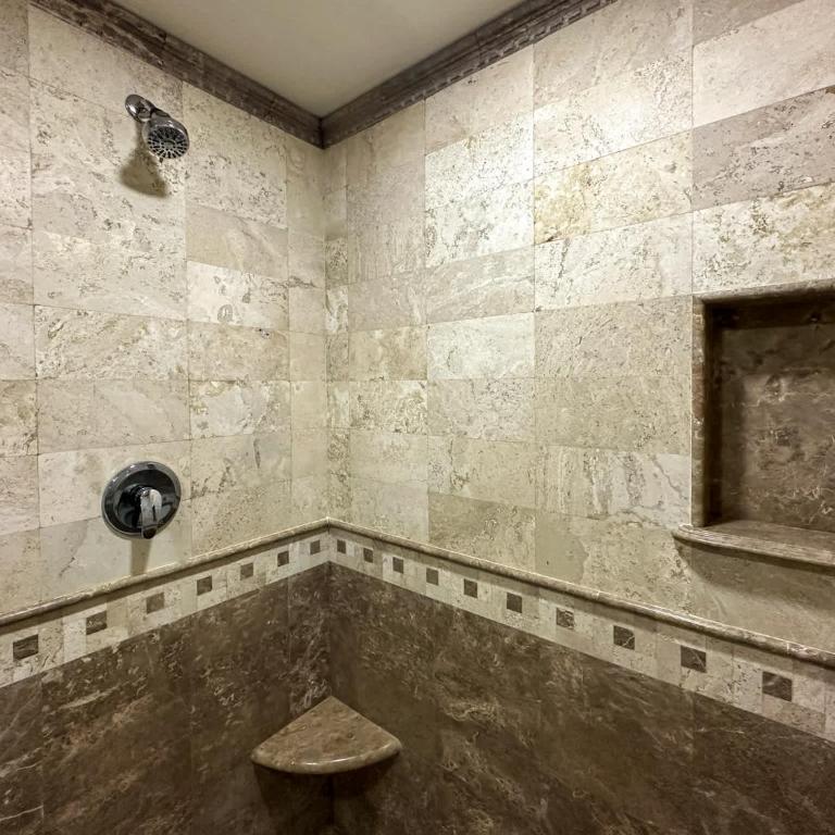 Wake Up to Ocean Views in this 2BR Condo - Apartment - 34