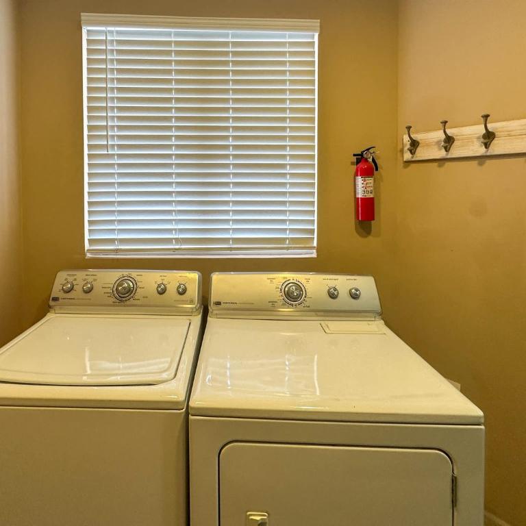 Wake Up to Ocean Views in this 2BR Condo - Apartment - 37