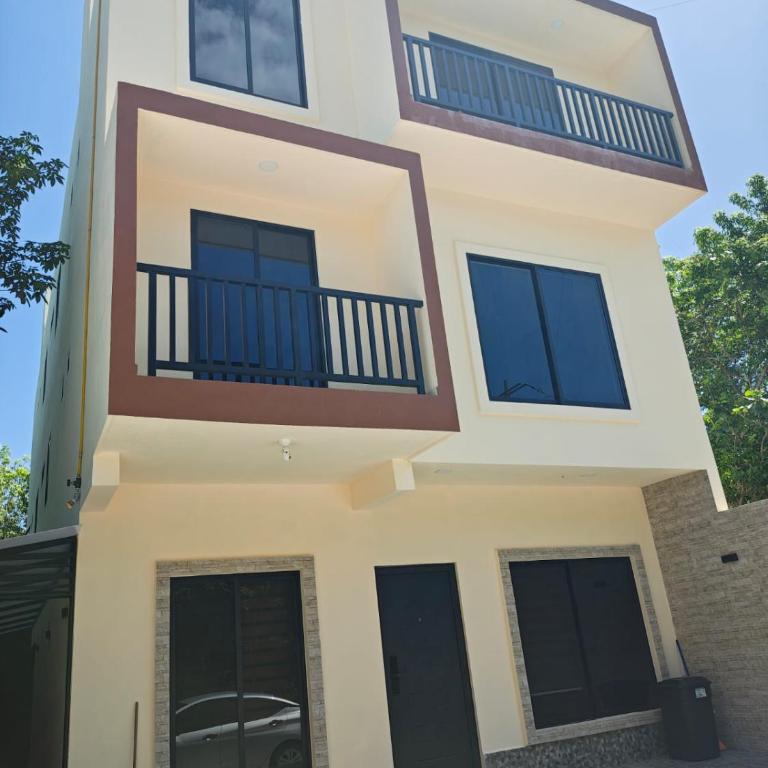 Departamento en Cancun - Three-Bedroom Apartment - 1