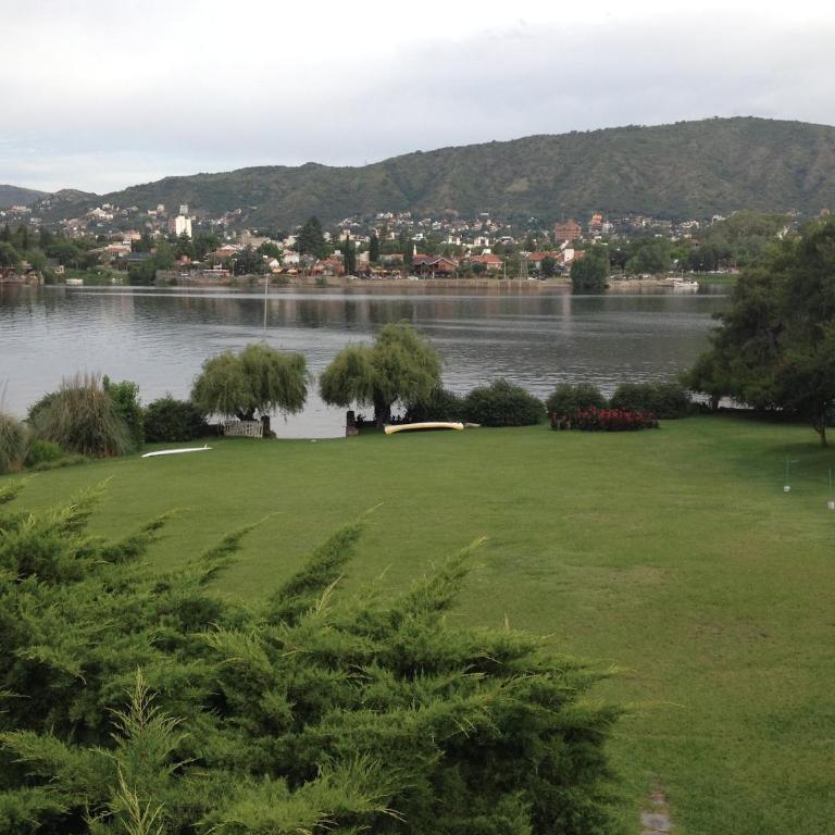 Casa para 14 con piscina y vista en Carlos Paz by Lofty - Five-Bedroom House - 23
