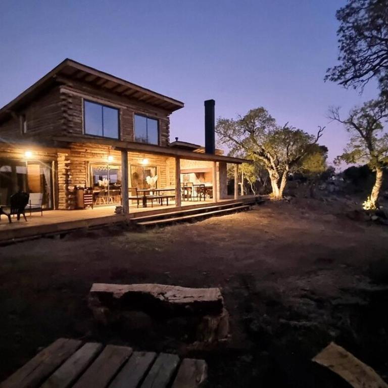 Cabaña de ensueño en las sierras de córdoba - Chalet de 3 dormitorios - 45