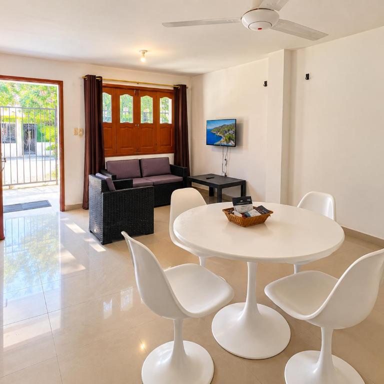 Hostal Mafelo Taganga - Apartamento Estándar de 3 dormitorios - 2