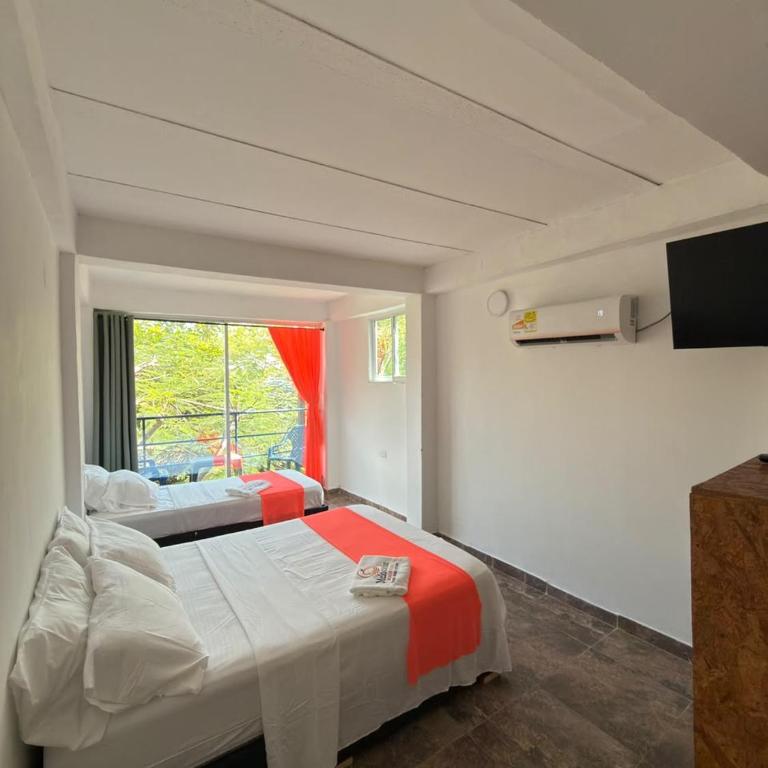 Melocoton Beach House - Triple Room - 1