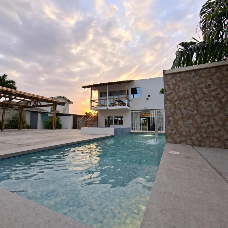 Suite frente al Mar con Acceso Directo a la Playa - Apartamento de 1 dormitorio - 3