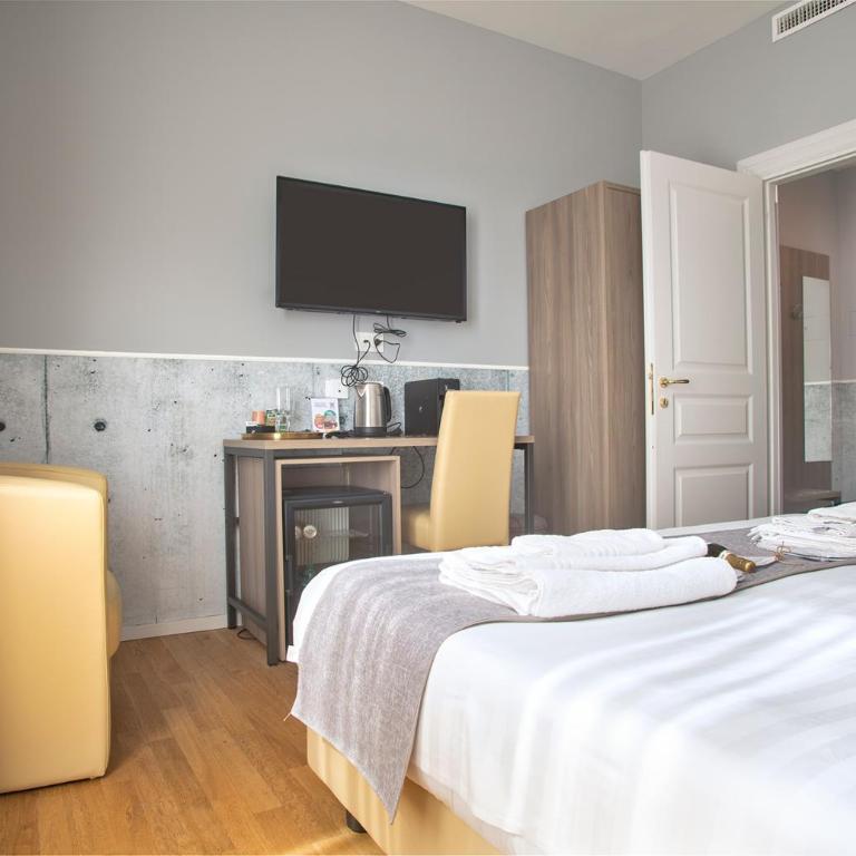 Bramble Luxury Suites - Camera Matrimoniale Deluxe - 15