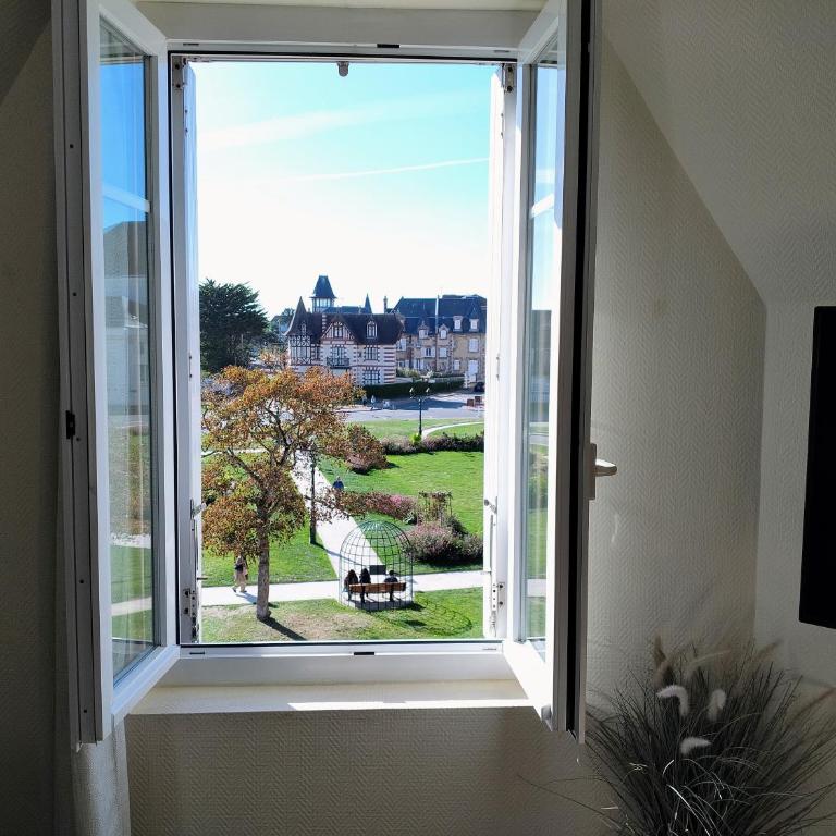 Magnifique appartement sur les jardins du Casino - Apartment mit 1 Schlafzimmer und Gartenblick - 2