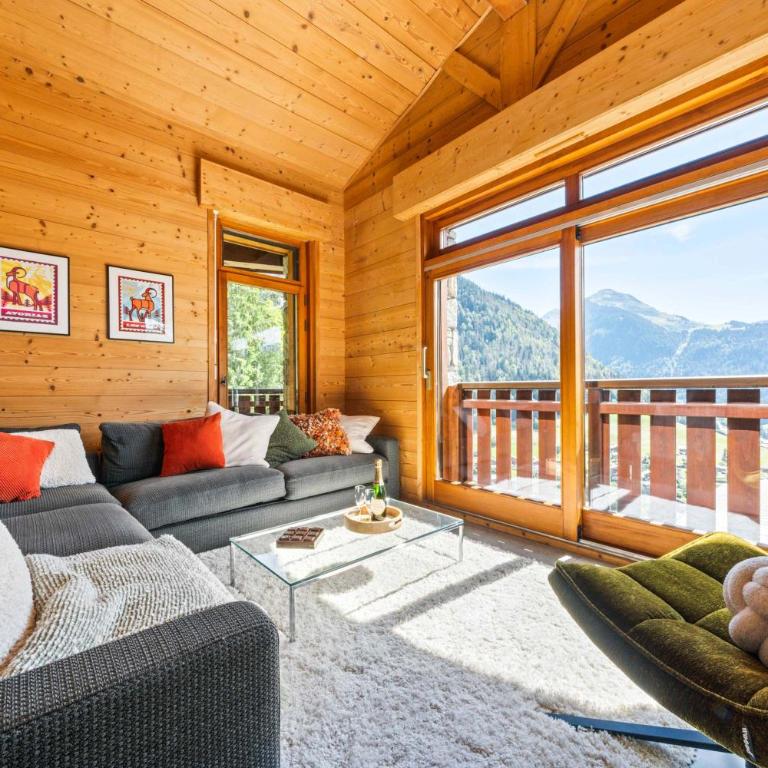 Mountain Views Balcony Stylish 3 Bed Apartment - Appartement - 1
