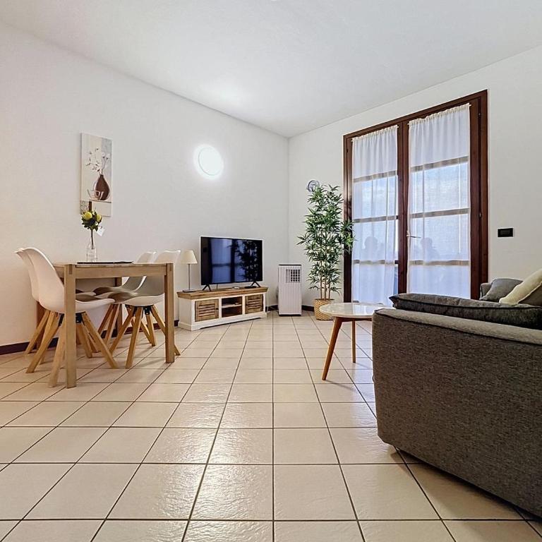 Gardasee Seeblick - Pool & Tennis - Appartamento con 1 Camera da Letto e Vista Lago - 9