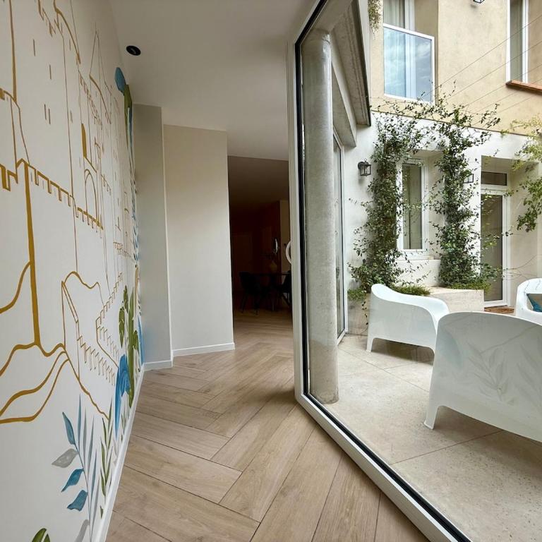 Maison Timoreau - Luxury Apartments - Deluxe Two-Bedroom Apartment with Garden View - 2
