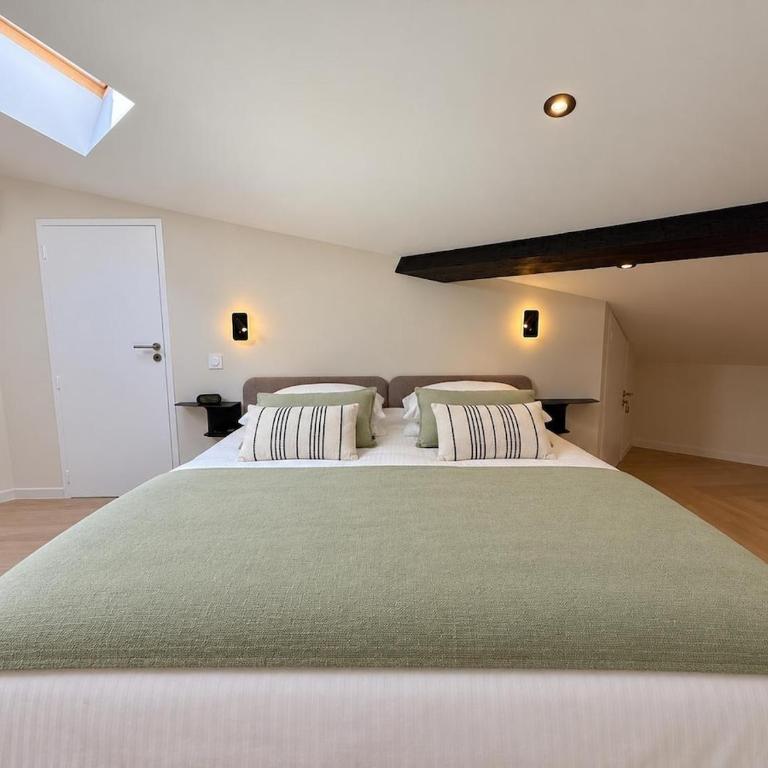 Maison Timoreau - Luxury Apartments - Superior Apartment with City View - 6