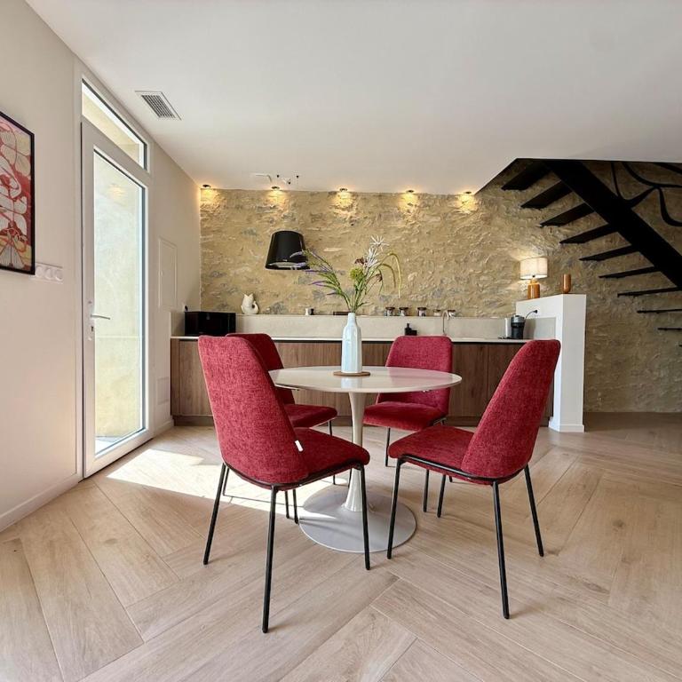 Maison Timoreau - Luxury Apartments - Superior Apartment with City View - 9