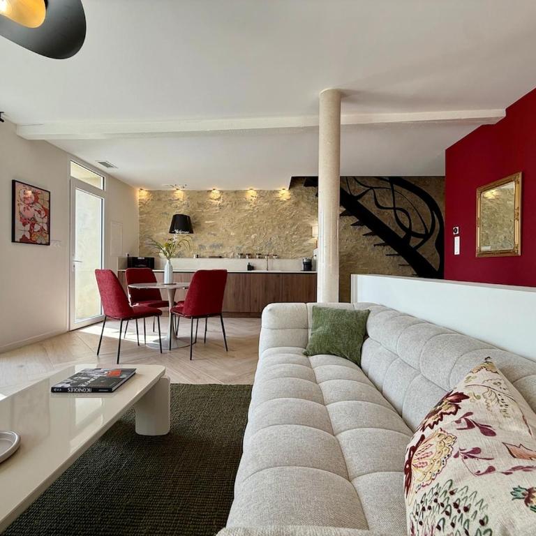 Maison Timoreau - Luxury Apartments - Superior Apartment with City View - 13