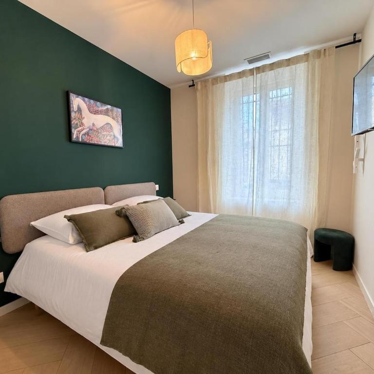 Maison Timoreau - Luxury Apartments - Deluxe Two-Bedroom Apartment with Garden View - 27