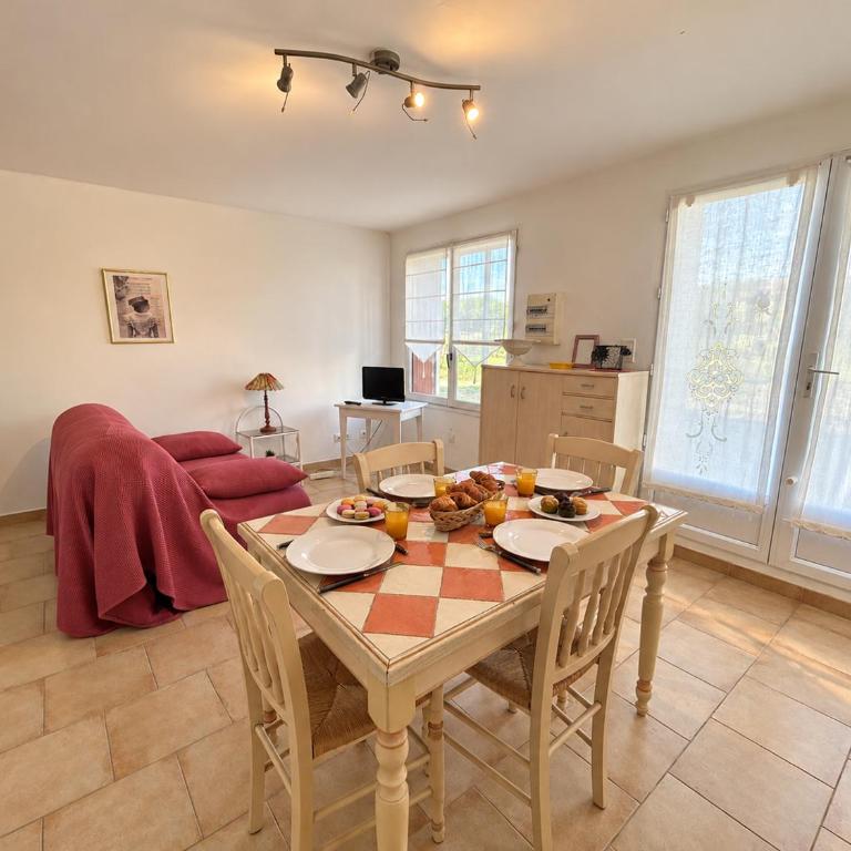 Le Gîte de la Cave Gîte 4 pers à Aigues-Mortes - Appartamento con 1 Camera da Letto - 2