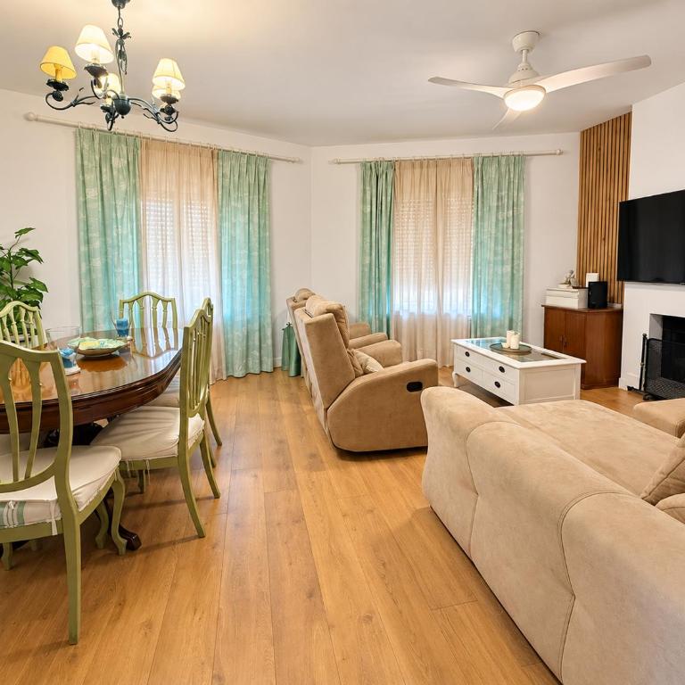 Villa Jardín Aguadulce con piscina privada - Villa - 2