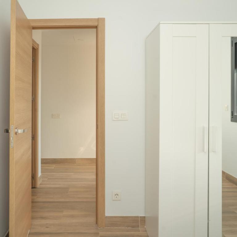 Private Terrace & Jacuzzi & Sleeps Six - Apartamento - 4