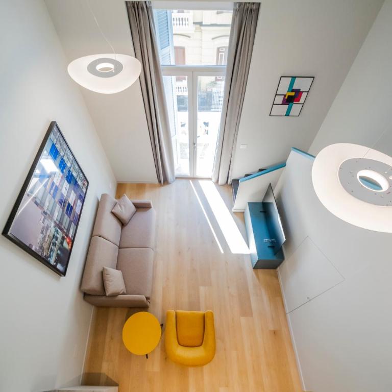 Residenze Napolitane - Appartamento Standard con 2 Camere da Letto - 1