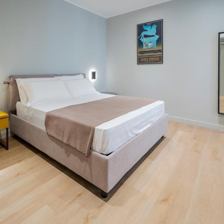 Residenze Napolitane - Appartamento con 2 Camere da Letto e Balcone - 2