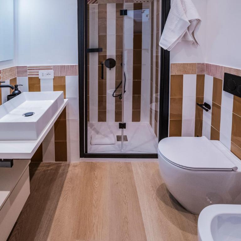 Residenze Napolitane - Appartamento con 2 Camere da Letto e Balcone - 11