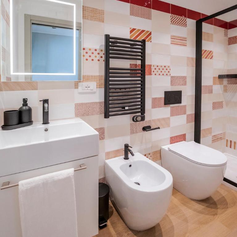 Residenze Napolitane - Appartamento con 2 Camere da Letto e Balcone - 13
