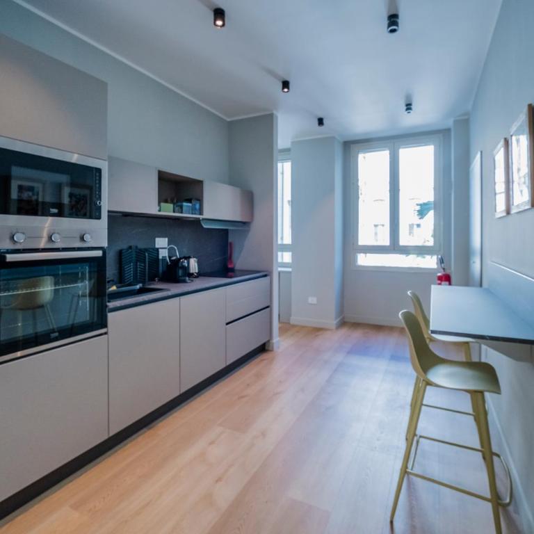 Residenze Napolitane - Appartamento con 2 Camere da Letto e Balcone - 14