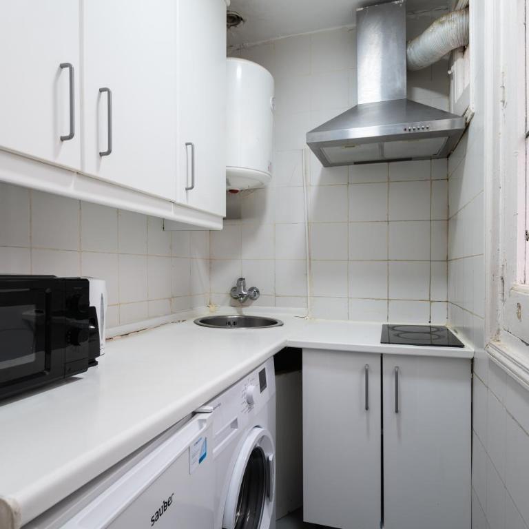 Moncloa Fernandez Rios - Apartment mit 2 Schlafzimmern - 8