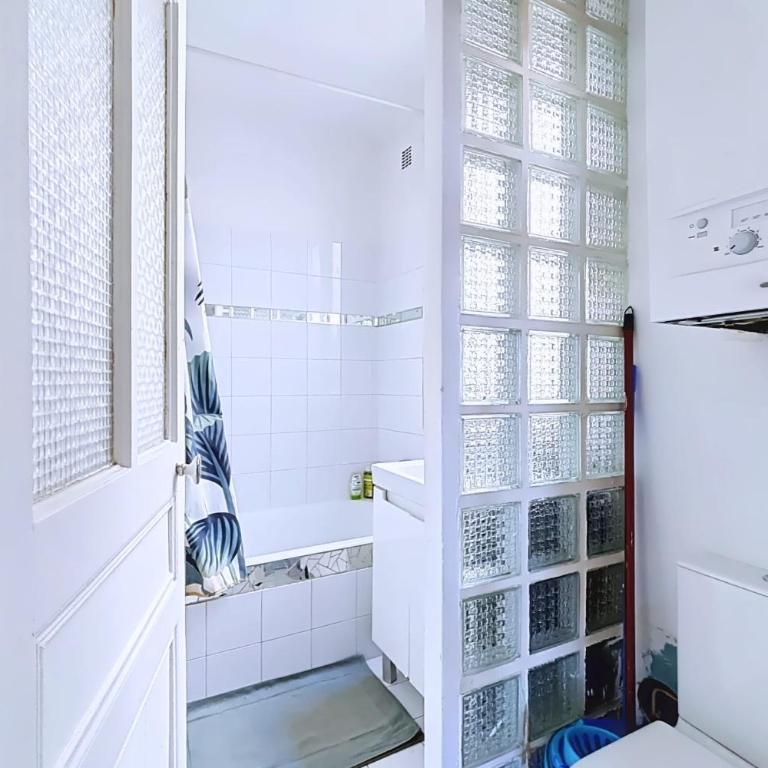 Cosy studio near Le Marais - Apartment - 12
