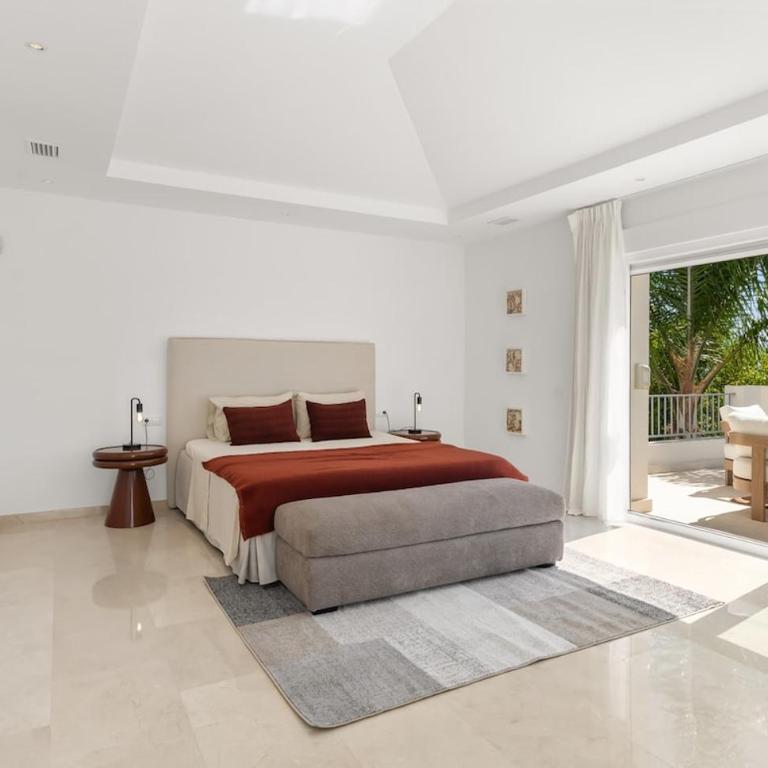 Breathtaking Views From Villa Near Beach - Heated - Villa - 38